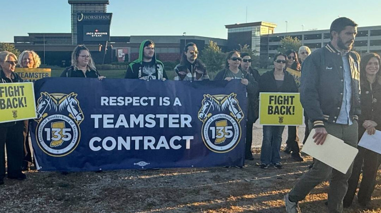Horseshoe Casino workers vote to authorize strike for union recognition, increased wages