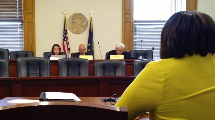Rep. Robin Shackleford presents her proposal for traffic amnesty program to study committee on roads and transportation. - Lauren Chapman/IPB News