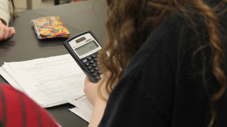 Students can get up to $1,000 for tutoring. Deadline is Dec. 20