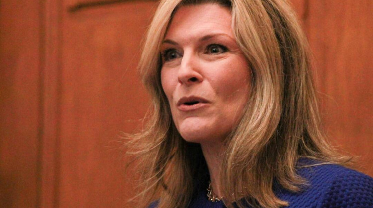 State Comptroller Elise Nieshalla launches reelection bid