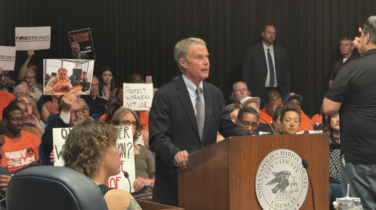 Indianapolis mayor proposes record breaking $1.7 billion budget, trims to departments after property tax cuts