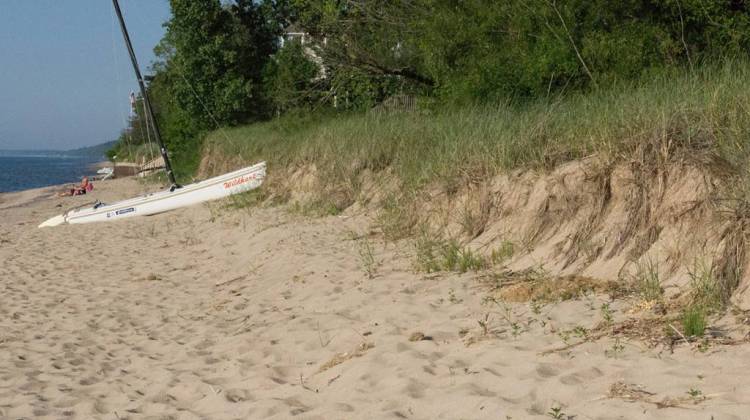 Federal court considering dispute over Lake Michigan access