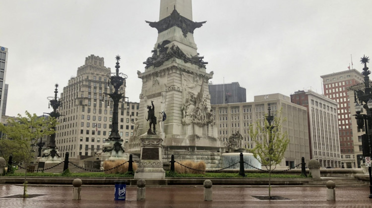 Monument Circle in downtown Indianapolis. - Pria Mahadevan / WFYI