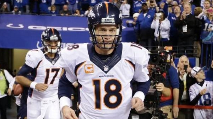 Luck, Defense Spoil Manning's Homecoming