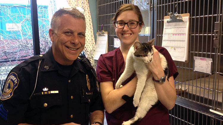Indianapolis Police Officer Saves Cat From Busy Highway