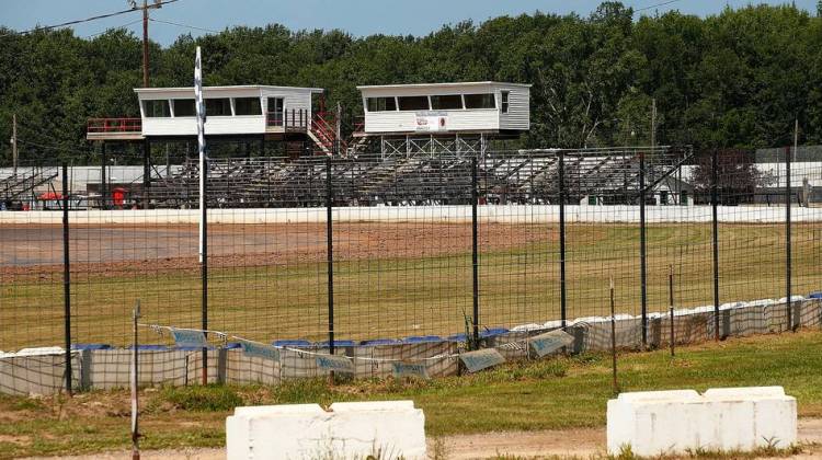 Police Say No Charges Pending In Deadly Tony Stewart Crash