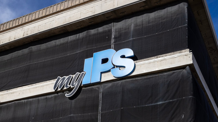 IPS adopts new student policy in latest move involving ICE lawsuit from Attorney General Rokita