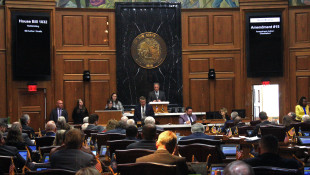 Redistricting bill moves towards House passage despite Democrats' attempt to stall